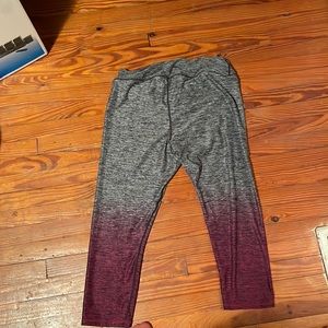 Gaiam Ombre Dip Dyed Capri Yoga Leggings